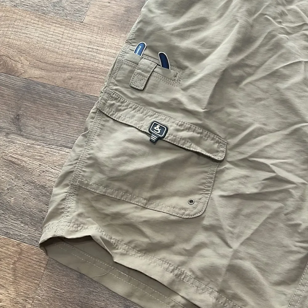 Hook and tackle shorts size 42